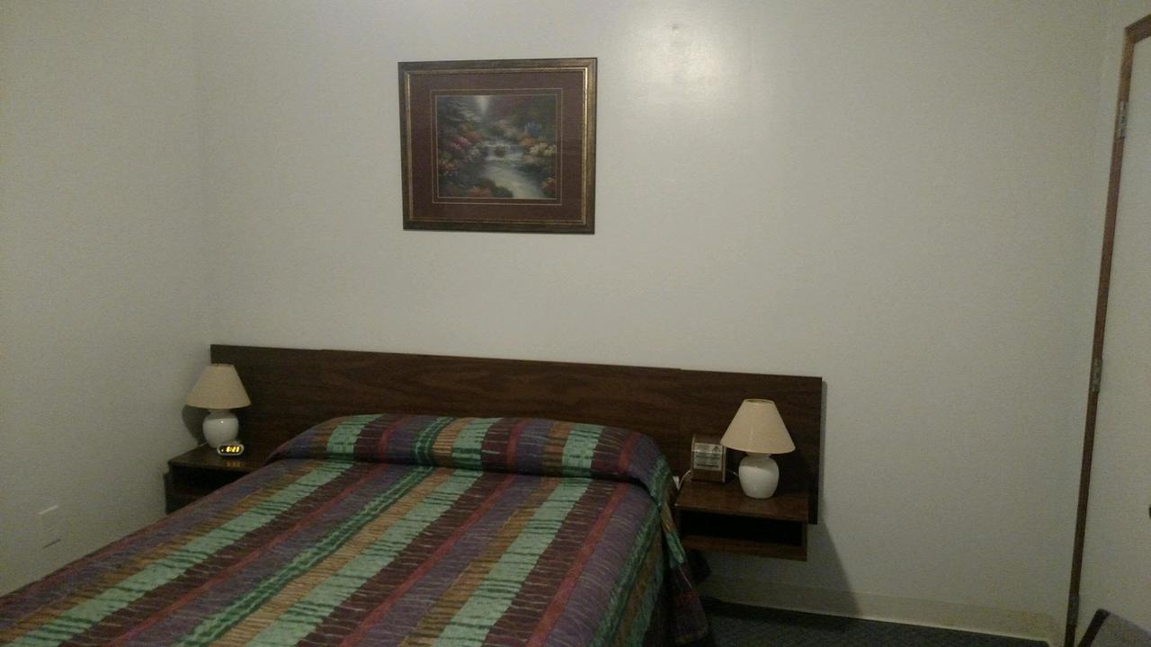 Out West Motel Milton-Freewater Εξωτερικό φωτογραφία